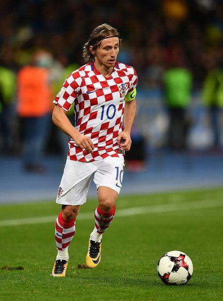 罗马诺：奥罗斯科即将加盟曼联，球员正启程前往英格兰