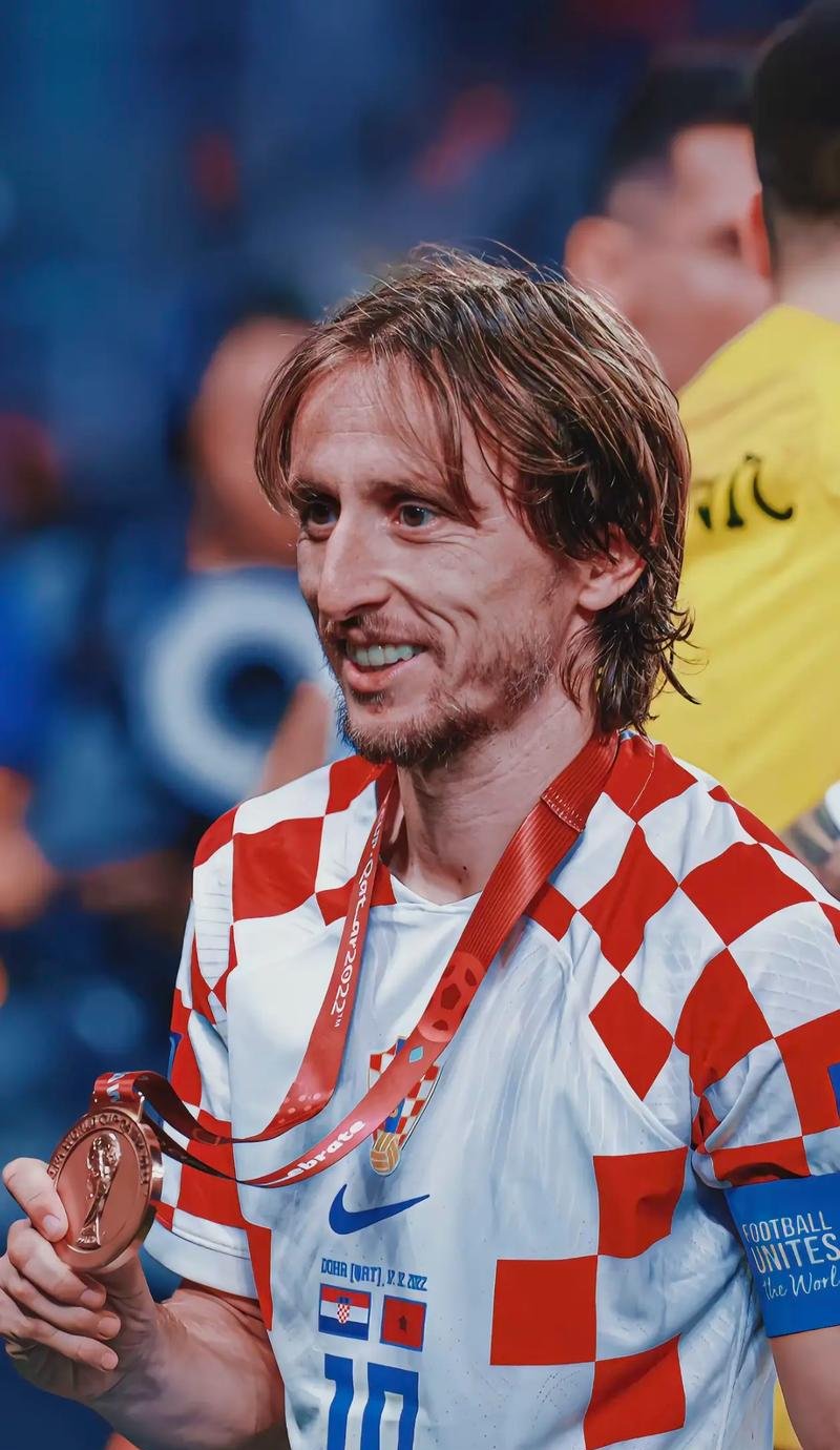 鲍曼：不关心诺伊尔是否重返德国队；人们似乎不尊重他的决定