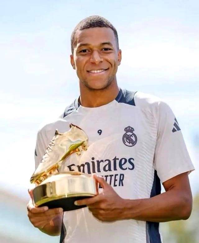 昨日大连人时隔一年更新社媒：又过了一年，你们还好吗？